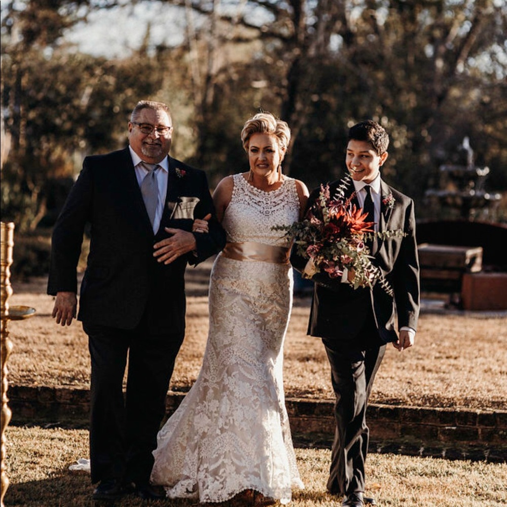 BHLDN (Anthropologie) wedding dress - Picture 2 of 3